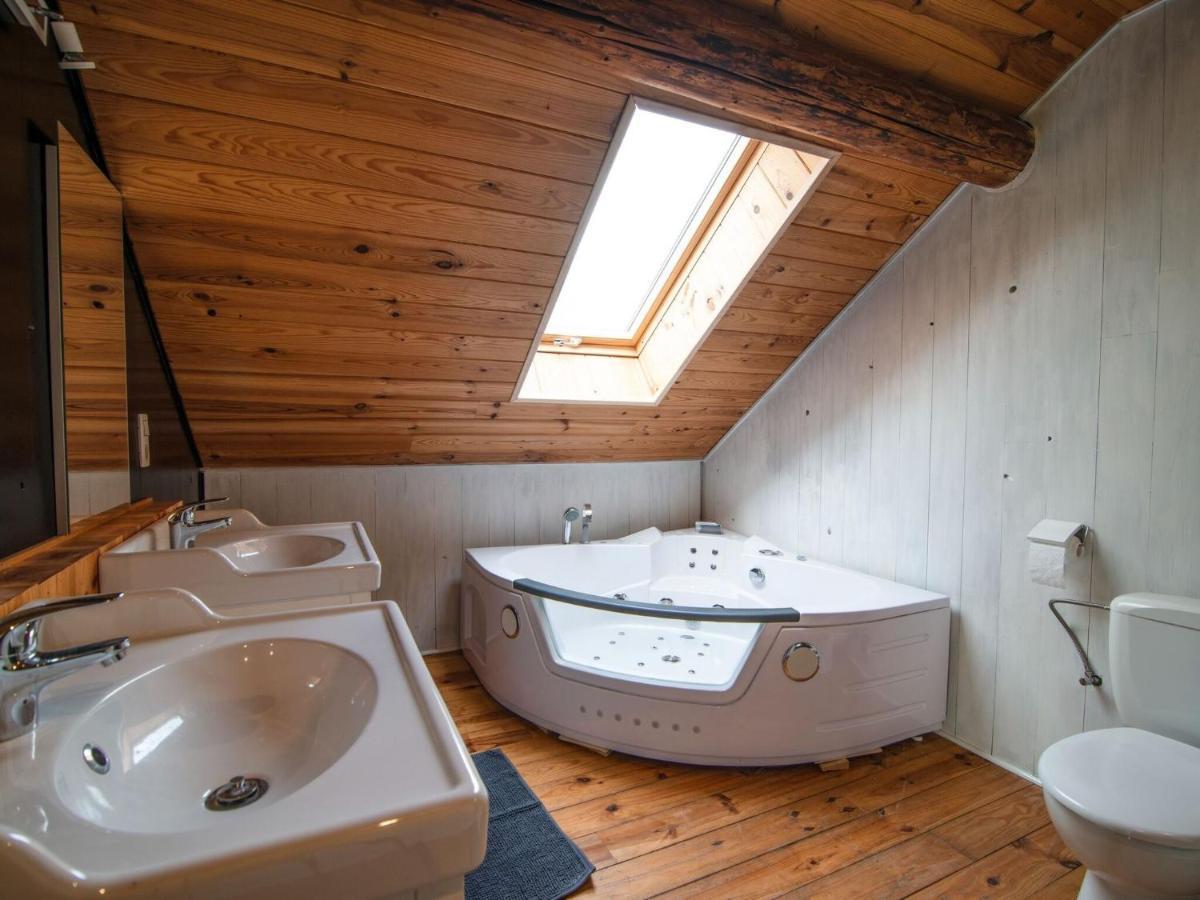 Very Spacious House With Sauna Spa And Countryside Views Gouvy Exteriör bild