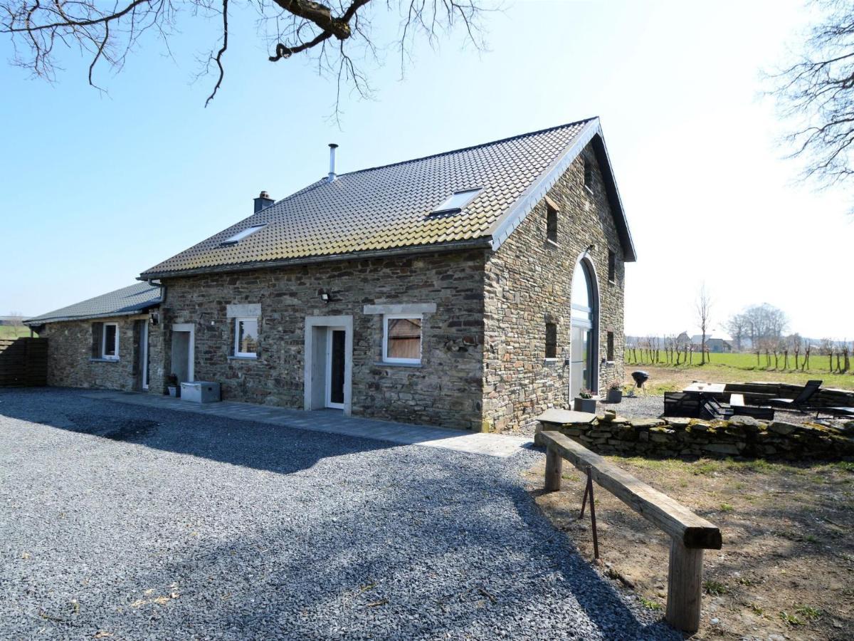 Very Spacious House With Sauna Spa And Countryside Views Gouvy Exteriör bild