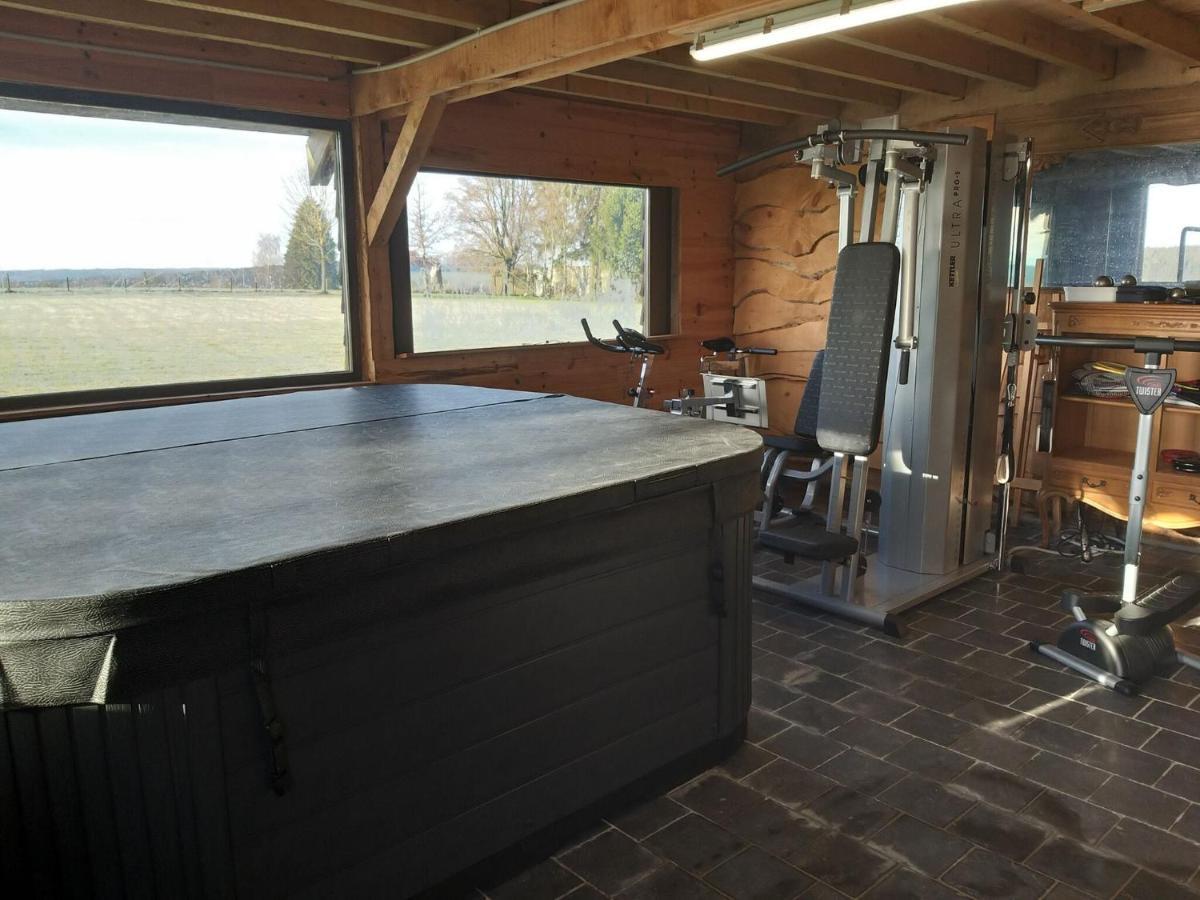 Very Spacious House With Sauna Spa And Countryside Views Gouvy Exteriör bild