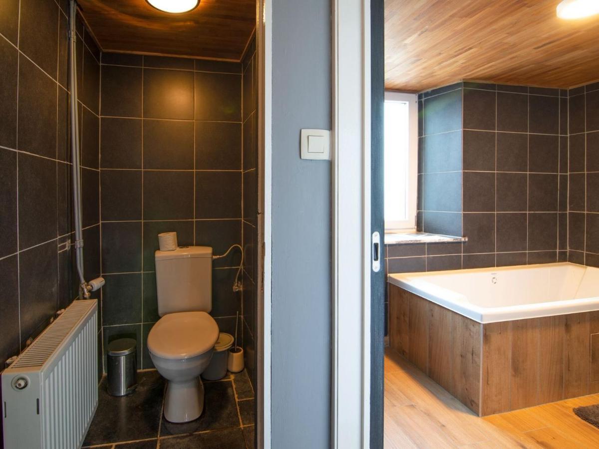 Very Spacious House With Sauna Spa And Countryside Views Gouvy Exteriör bild